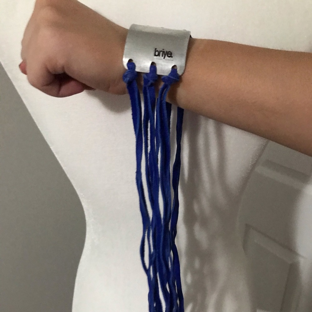 Briye blue suede tie bracelet. Cute very Boho. - Picture 2 of 3